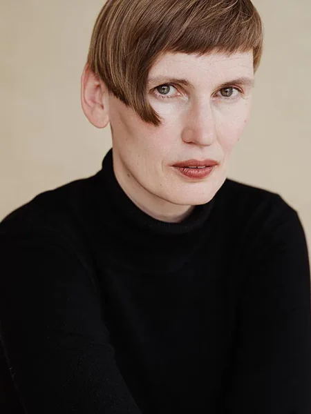 EVA VON REDECKER - AUTORIN