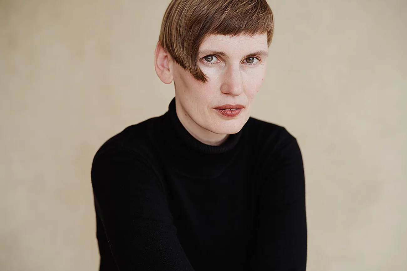 EVA VON REDECKER - AUTORIN