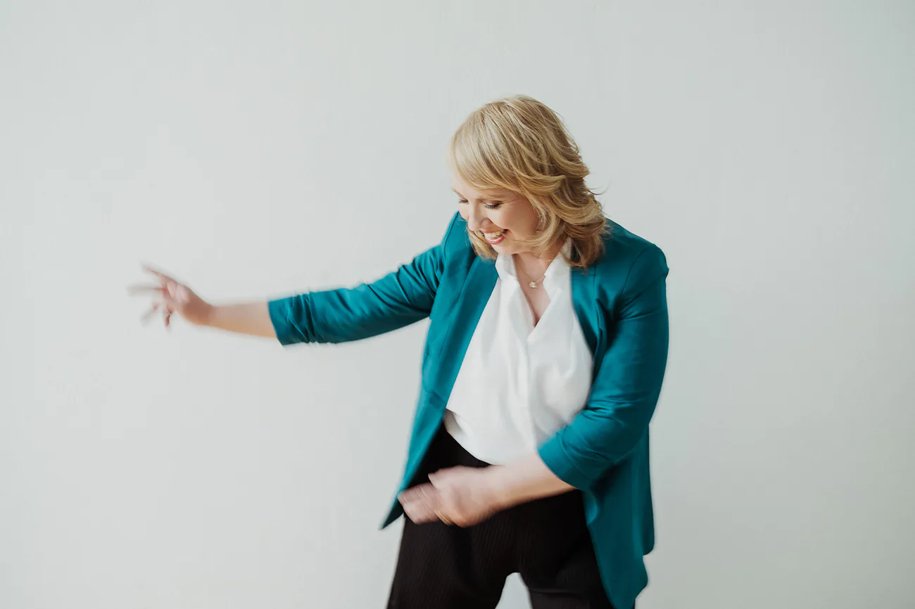 KATHARINA YOMBI-MEDIATORIN